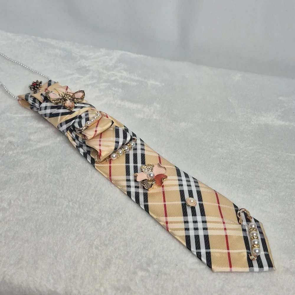 Handcrafted Luxury Fashion Necktie Necklace 📿 (PLAID PLEASURES)